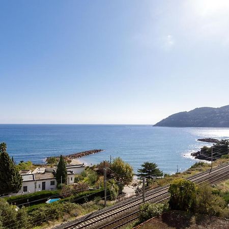 L'Esterel Yourhosthelper Mandelieu Buitenkant foto